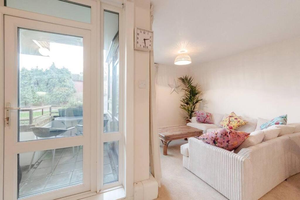 Spacious Two Double Bedroom Flat Londres Extérieur photo